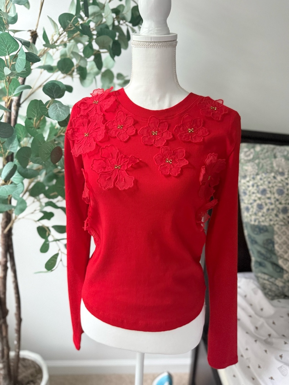 Anthropologie 3D Floral Crew-Neck Top Size M NWT